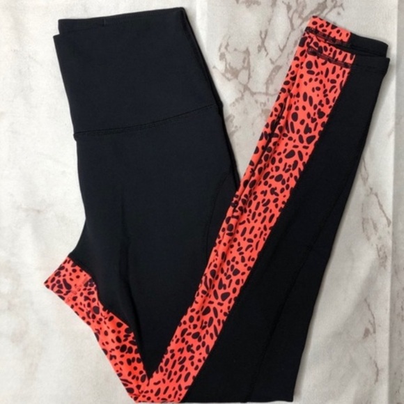 NWT Glyder Black Inside Out Leopard Print Leggings XS - Picture 8 of 8